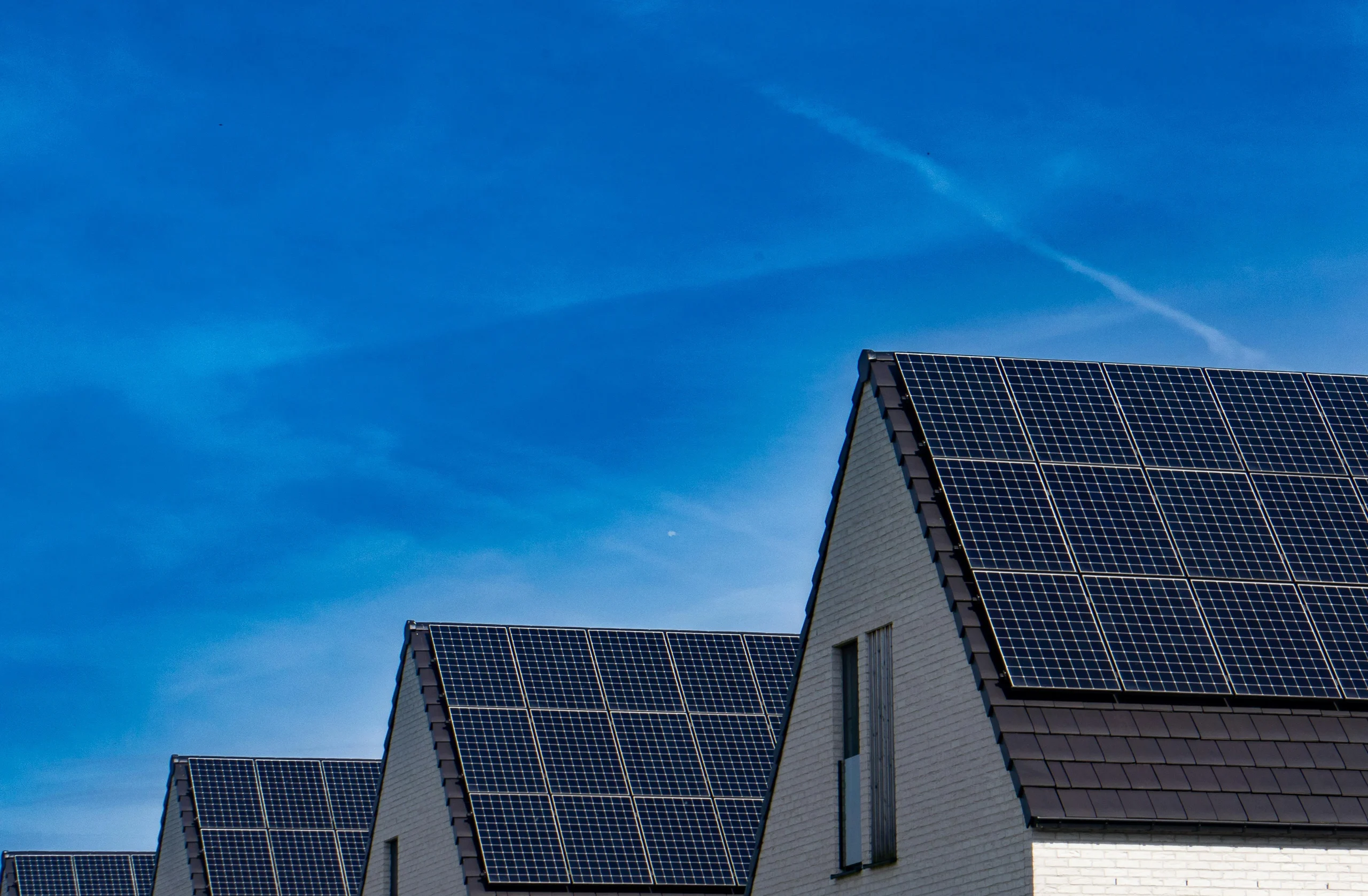 The Role of Smart Monitoring Systems in Extending Solar Container Lifespan